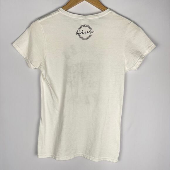 Graphic T - Picture 3 of 4